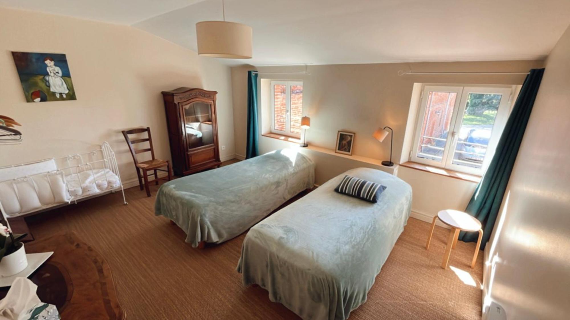 Gite Manzana Au Chateau Lavalade 卡斯特尔萨拉桑 外观 照片